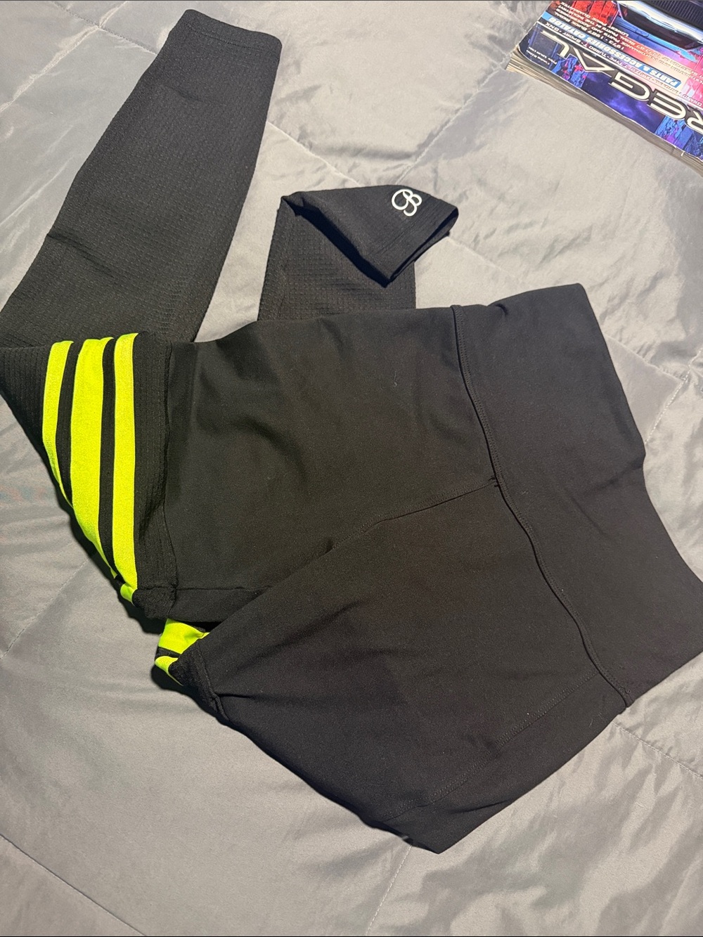 Bombshell sportswear Black & Neon Green Leggings with Stripe Detail